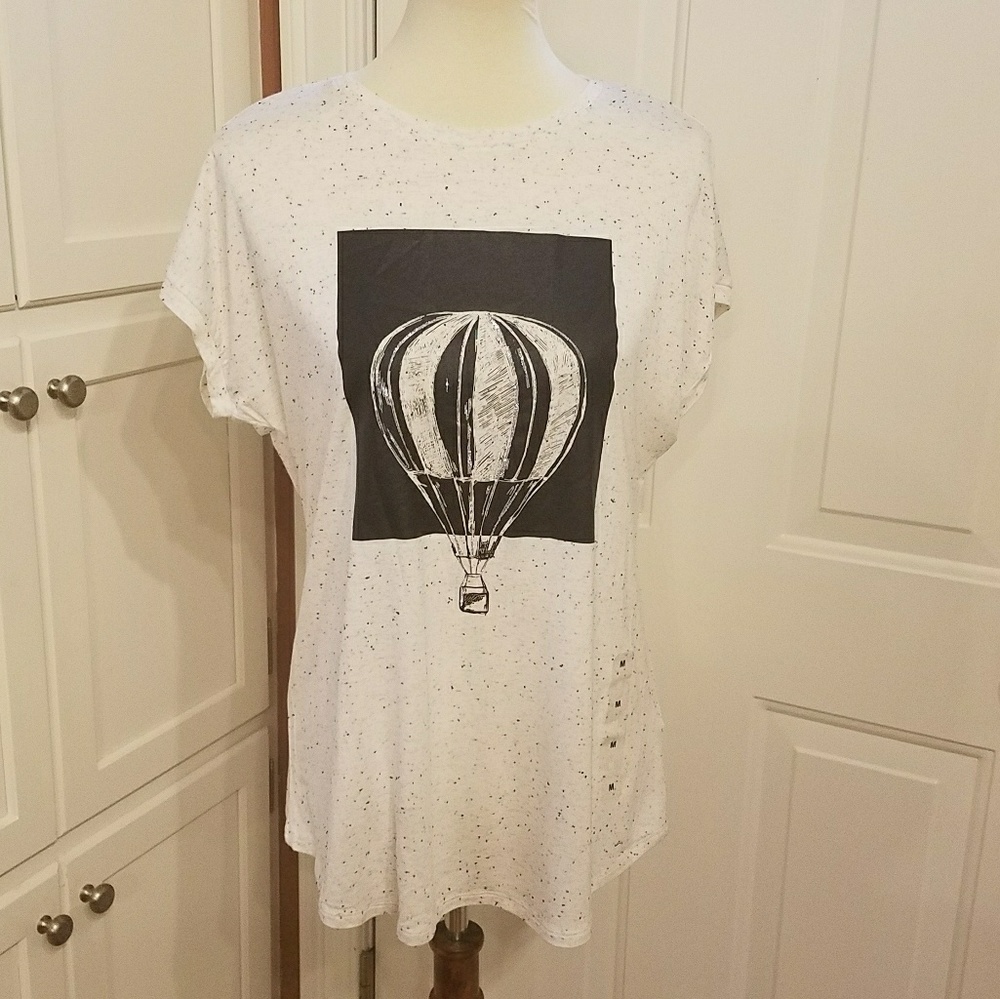 Apt.9 hot air balloon t-shirt